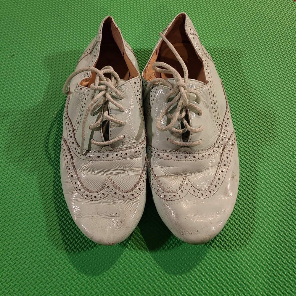 cole haan light green sneakers